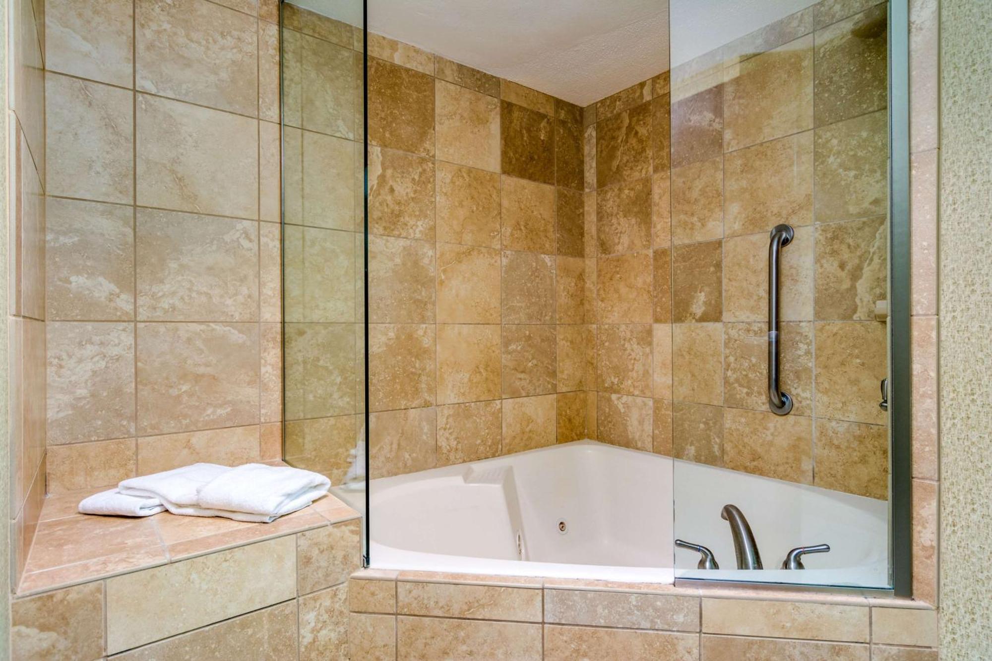 Hampton Inn Джонсон Сити Экстерьер фото